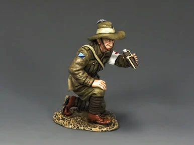 KACAL061 - Kneeling Medic