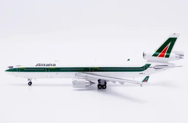 Alitalia McDonnell Douglas MD-11 Reg: I-DUPD With Antenna XX40588 Scale 1:400