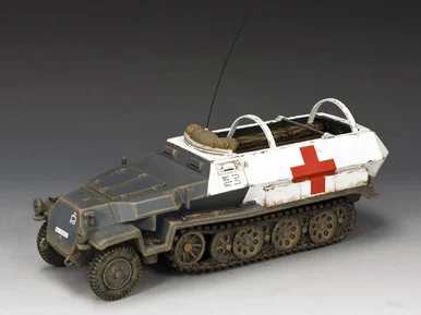 KACWH005 - Sd. Kfz. 251 Armoured Ambulance