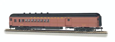 Bachmann 13607 HO 72' Heavyweight Combine - Pennsylvania Railroad #5159 Postwar Porthole Baggage Door