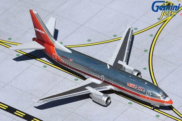 Boeing 737-300 USAir (N523AU) 1980's Livery, 1:400 Scale Model