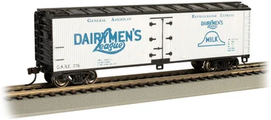 Bachmann 19810 HO 40' Wood Side Refrigerated Boxcar Dairymens League