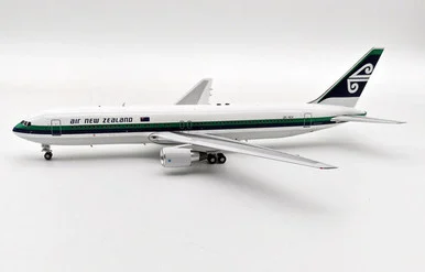 AIR NEW ZEALAND 767-300 ZK-NCH OLD COLOURS IF763NZ0423 1:200