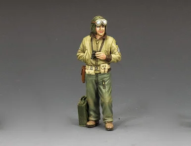 KACDD383 - Standing Tank Sergeant w/Binos
