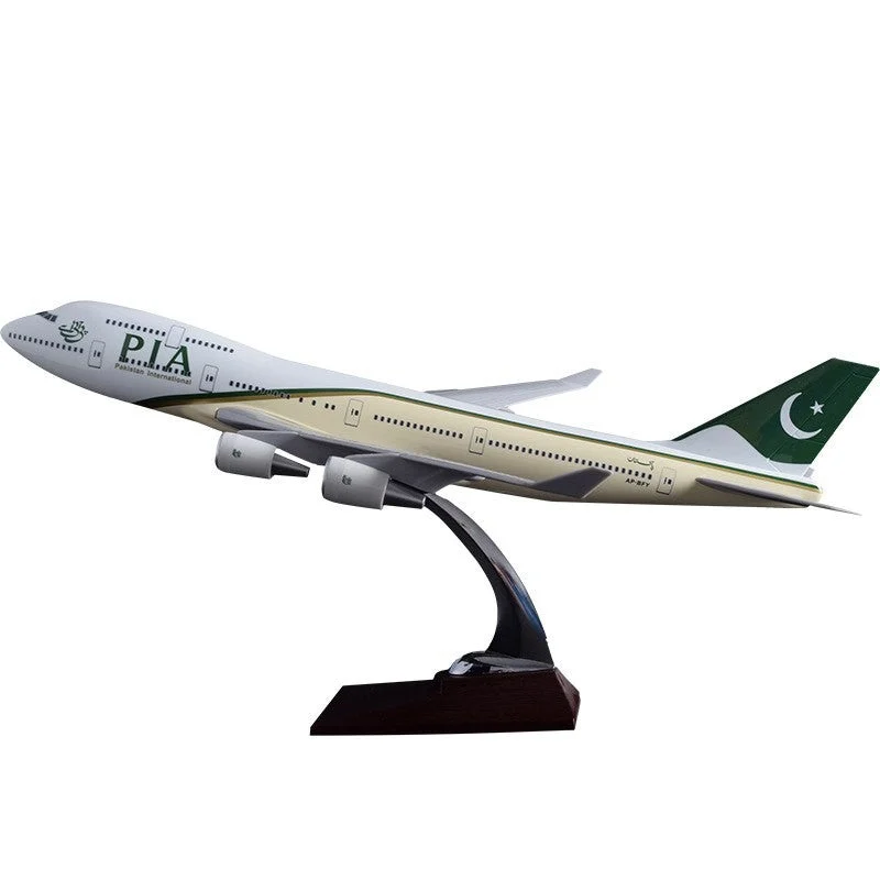XL Pakistan International Boeing 747 - AirModels
