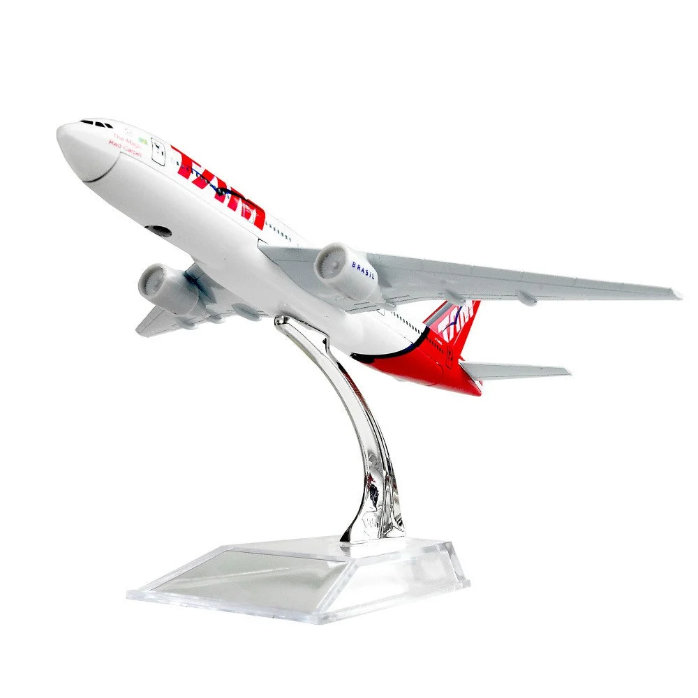 TAM Airlines Boeing 777 - AirModels