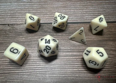 25400 - Opaque Polyhedral Ivory/black 7-Die Set