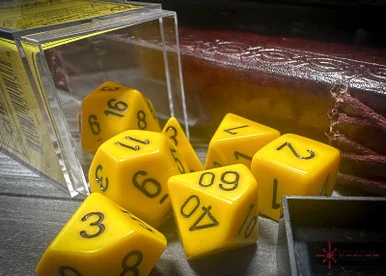 25402 - Opaque Polyhedral Yellow/black 7-Die Set