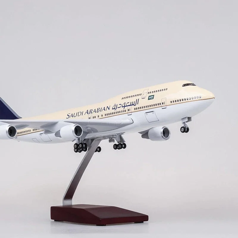 XL Saudi Arabian Boeing 747 - AirModels