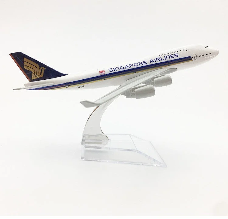 Singapore Airlines Boeing 747 - AirModels