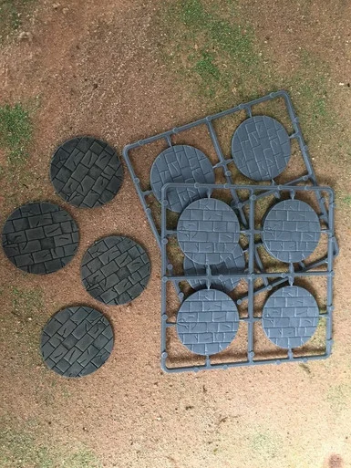 BASES: 50mm Diameter Paved Effect Bases - RENRN50DIAPAVED