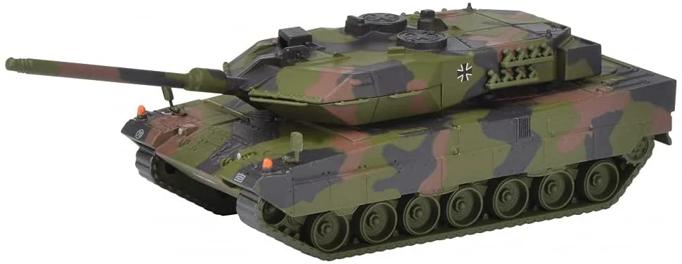 Leopard 2A6 Main Battle Tank. 1:87 Scale Diecast Model - Schuco