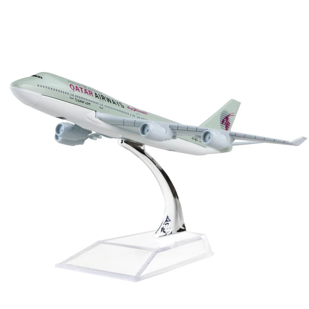 Qatar Airways Boeing 747 - AirModels