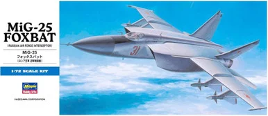 Hasegawa D4 00434 MiG-25 Foxbat Russian Interceptor 1/72 Scale Model Kit