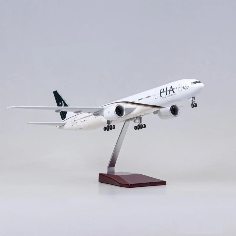 XL Pakistan International Boeing 777 - AirModels