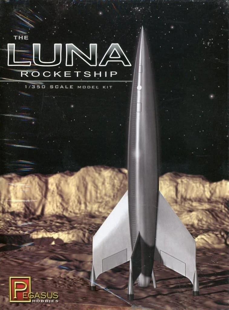 The Luna Rocketship 1/350Scale Model Kit - Pegasus Hobbies