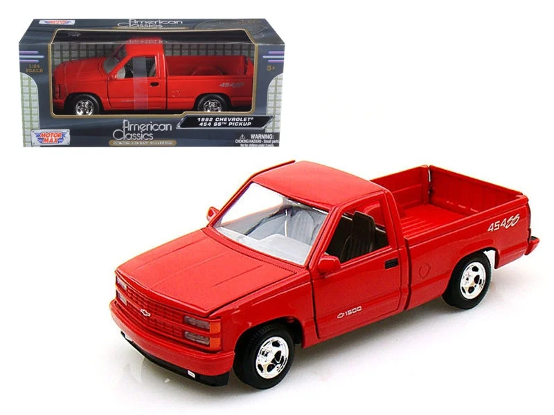Top-Pick | 1992 Chevrolet SS 454 Pickup Truck Red 1/24 Diecast Model by Motormax