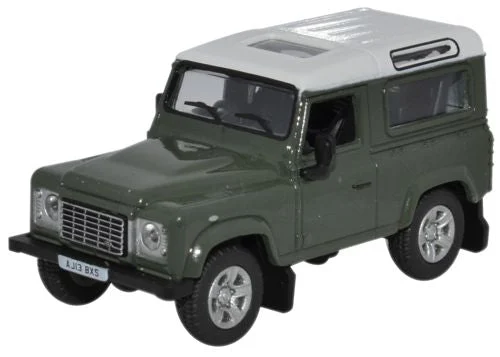 Land Rover Defender 90 – Aintree Green/White 2013,1:76 Scale Model - Oxford Diecast