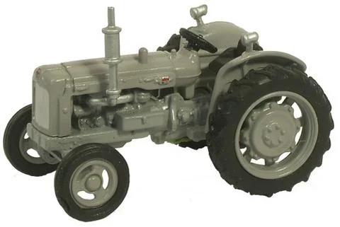 Fordson Tractor 1946 - 1970 (Matte Grey) 1:76 (OO) Scale Model