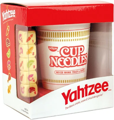 USAopoly USOYZ136728 Yahtzee Cup Noodles Edition