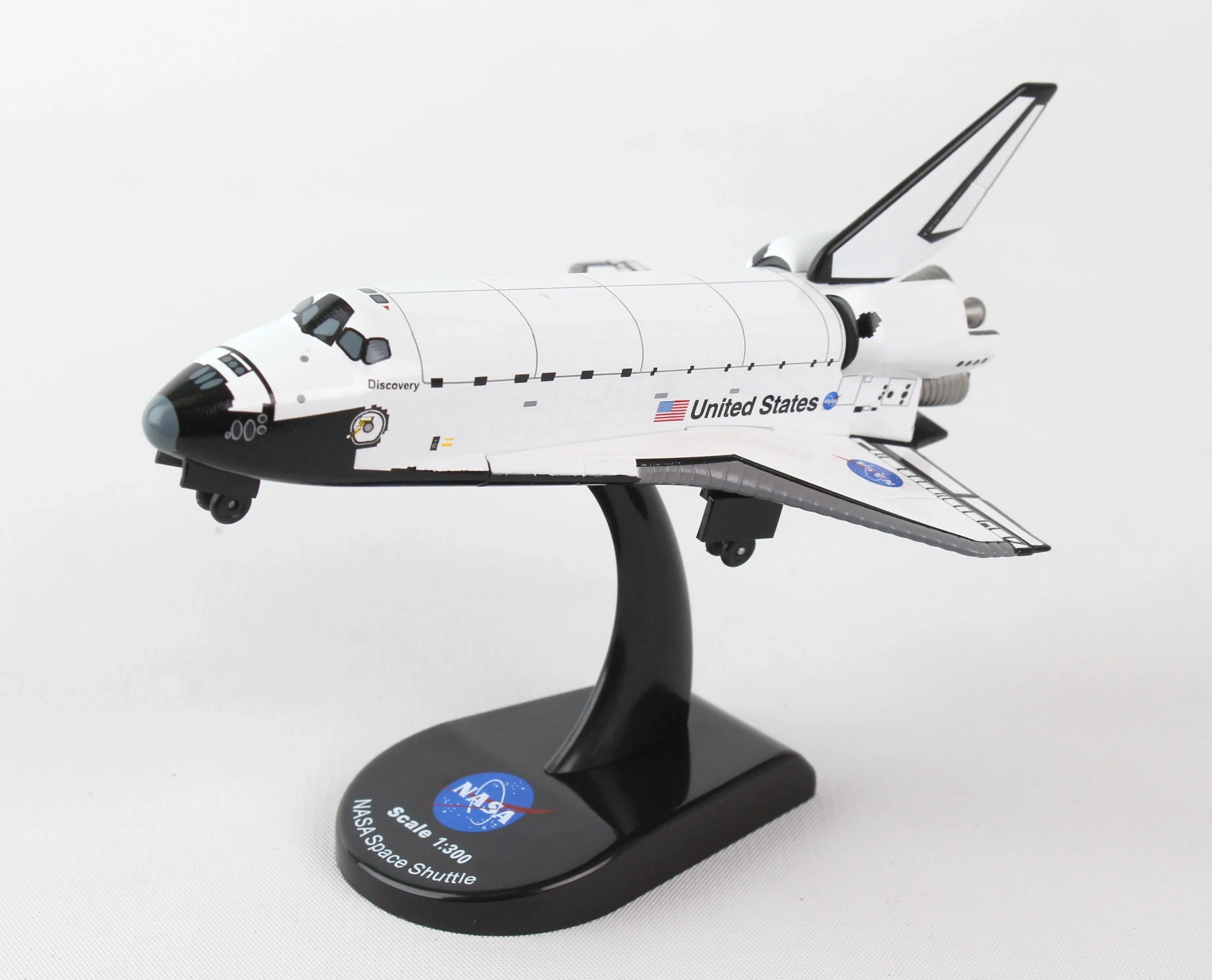NASA Space Shuttle Discovery - AirModels