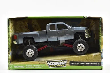 New Ray 54526 Lifted Chevy Silverado 2500HD 4X4 1/32 Scale Diecast Model