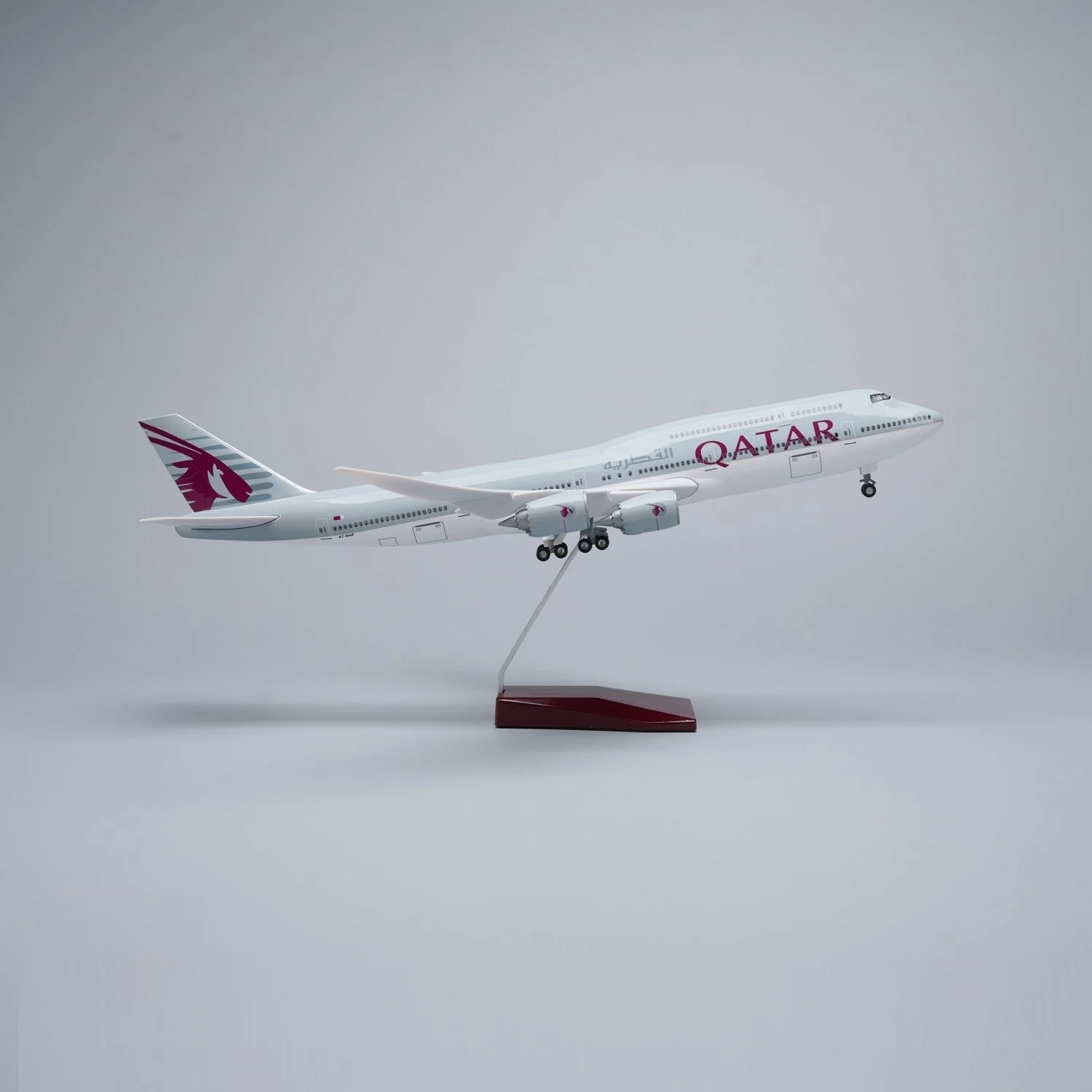 XL Qatar Airways Boeing 747 - AirModels