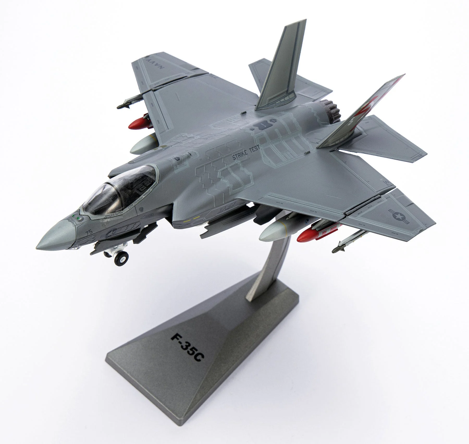 Lockheed Martin F-35C Lightening II VX-23 “Salty Dogs” CF-05, 1:72 Scale Diecast Model