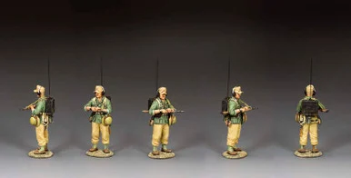 KACAK133 - AK Radio Operator w/Rifle