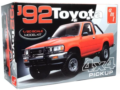 AMT 1425 1992 Toyota 4x4 Pickup 1/20 Scale Model Kit