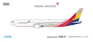 Asiana Airlines B767-300 Reg: HL7528 C0052 Scale 1:400