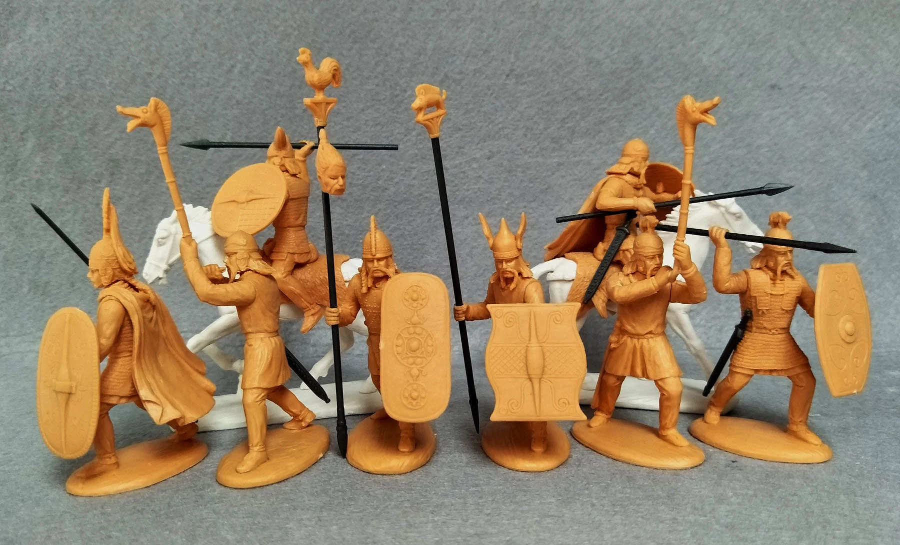 Celtic Barbarians Command 27 BC – 476 AD, 60 mm (1/30) Scale Plastic Figures - Expeditionary Force