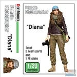 DEFDF20006 1:20 DEF Model Figure Set - 'Diana' Female Photographer