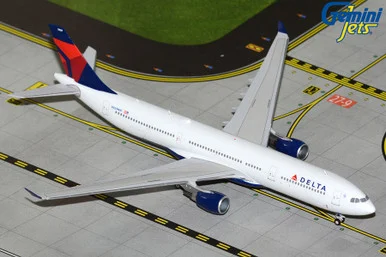 Delta Air Lines A330-300 N829NW GJDAL2106 1:400