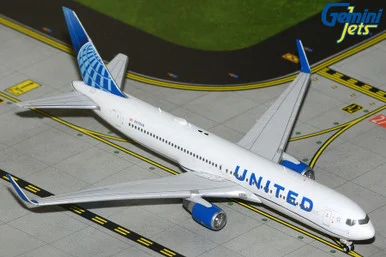 United Airlines Boeing 767-300ER Reg: N670UA GJUAL2227 1:400