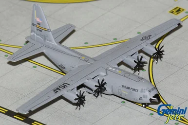 U.S. Air Force C-130H Hercules 96-7325 (Montana ANG) GMUSA151 Scale 1:400