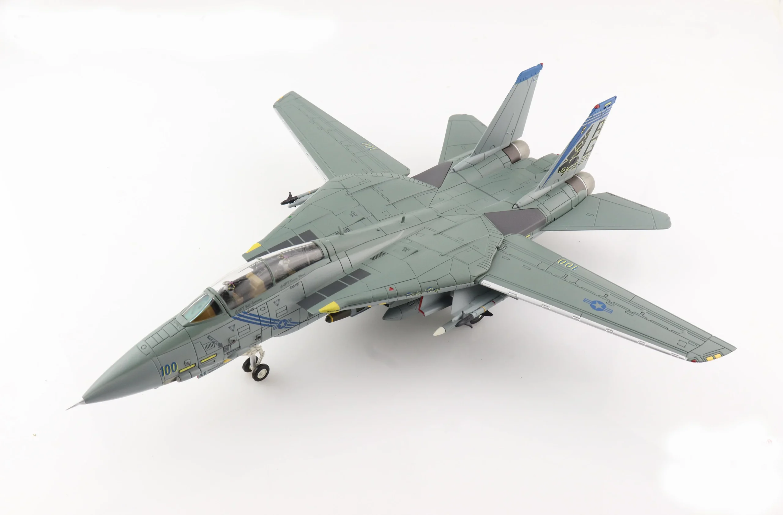 Grumman F-14B Tomcat, VF-143 “Pukin Dogs” USS John F. Kennedy 2002, 1:72 Scale Diecast Model