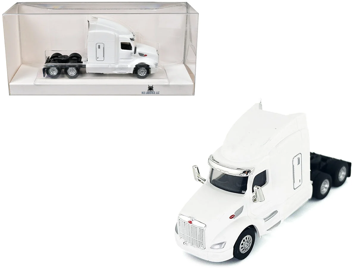 Peterbilt 579 Sleeper Cab White 1/87 (HO) Plastic Model Car by HO Logistics - HO Logistics Replicas