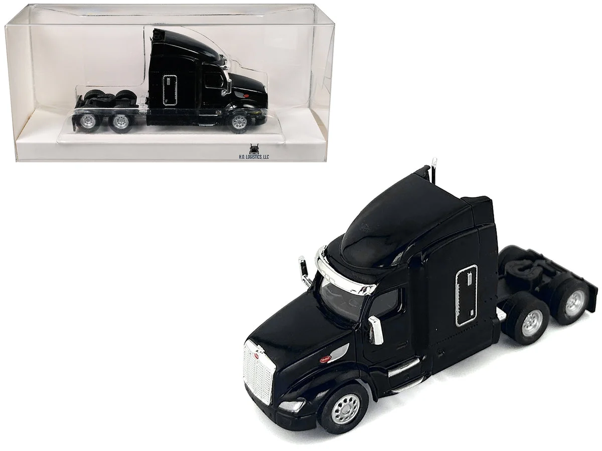 Peterbilt 579 Sleeper Cab Black 1/87 (HO) Plastic Model Car by HO Logistics - HO Logistics Replicas