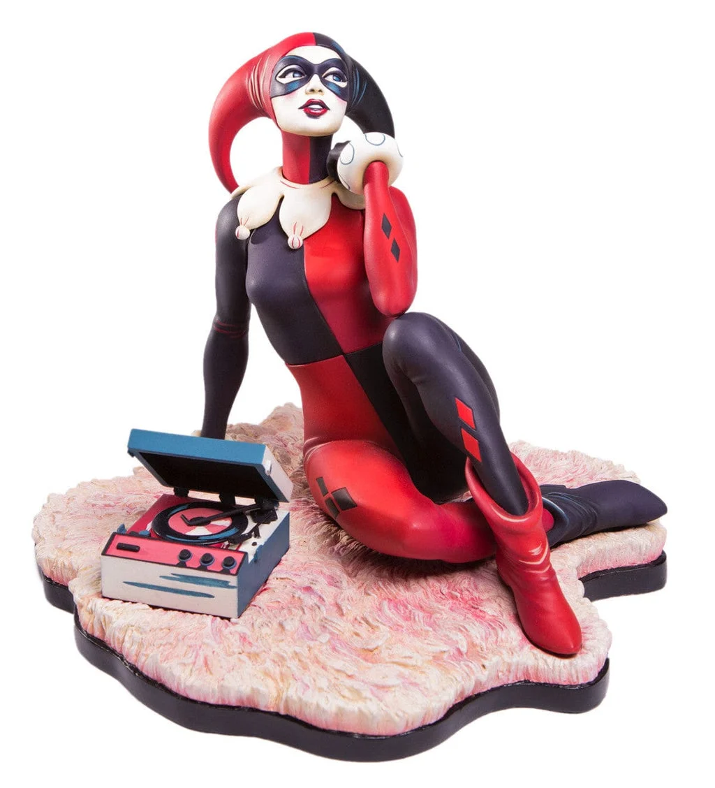 Batman – "Waiting for My J Man" Harley Quinn Statue - Mondo