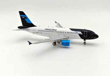 Mexicana Airbus A319-112 XA-CMA with stand IF319MX0523 1:200
