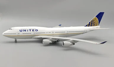 United Airlines Boeing 747-422 N107UA with stand IF744UA0424 1:200