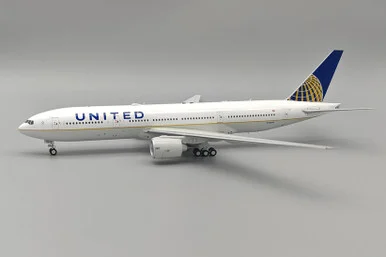United Airlines Boeing 777-224/ER N78009 with stand IF772UA0924 1:200