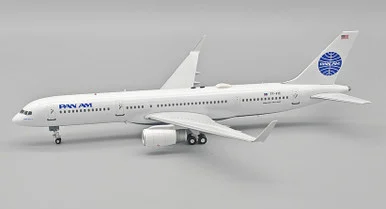 PAN AM Boeing 757-200 TF-FIC ‘Yankee Clipper II’ with stand IF752PA0725 Scale 1:200
