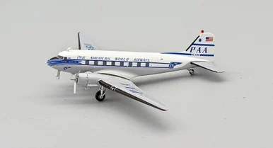 PAN AM NC DC-3 33611 with stand IFDC3PA0124 1:200