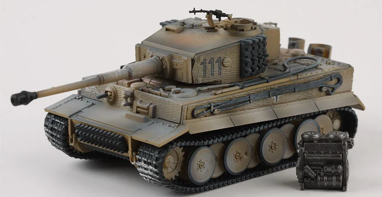 Tiger I (PzKpfw VI Ausf. E) Heavy Tank #111 Eastern Front, 1/72 Scale Model - PMA