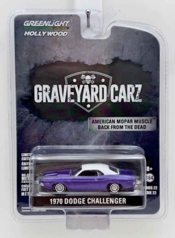 Greenlight Hollywood 1:64 "Graveyard Carz" 1970 Dodge Challenger Series 22 - Miniature Motors