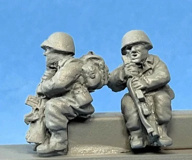PIG010128 - US INFANTRY SEATED