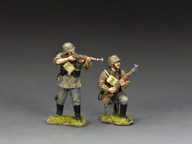 KACWS390 - Riflemen in Action (2 Figs)