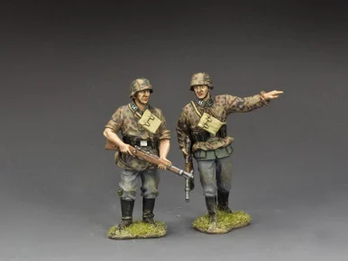 KACWS391 - "Over There’ (2 Figs)